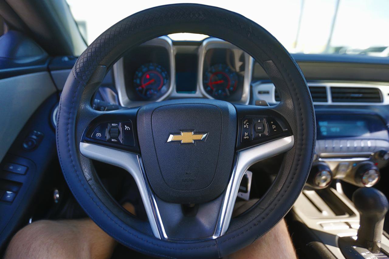 Used 2012 Chevrolet Camaro LS RWD image 6
