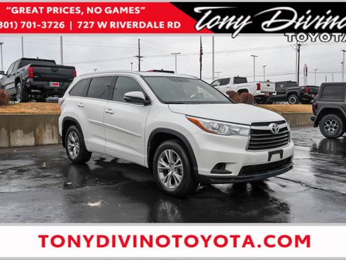 Used 2015 Toyota Highlander XLE image 1