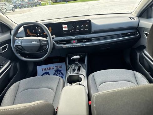 Used 2025 Kia K4 FWD image 15