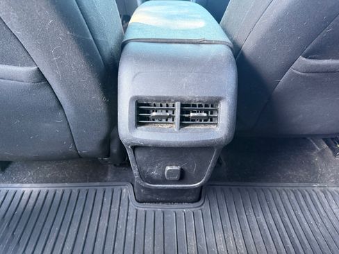 Used 2018 Chevrolet Equinox LT AWD/4WD image 30
