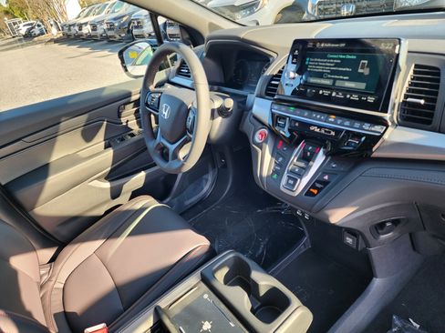 New 2026 Honda Odyssey Sport-L image 8