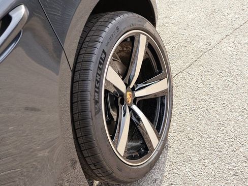Certified 2026 Porsche Macan Turbo AWD/4WD image 36