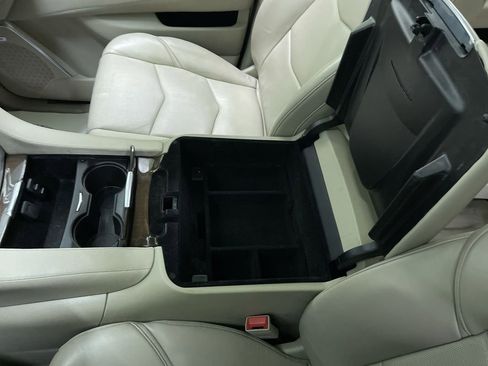 Used 2020 Cadillac Escalade ESV Luxury image 25