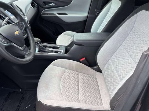 Used 2022 Chevrolet Equinox LS FWD image 23