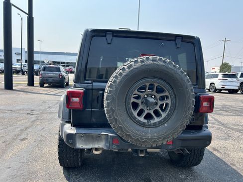 Used 2021 Jeep Wrangler Unlimited Rubicon w/ Xtreme Recon 35" Tire Package AWD/4WD image 4