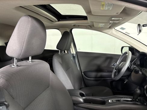 Used 2017 Honda HR-V EX image 20