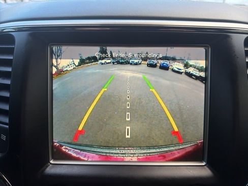 Used 2017 Jeep Grand Cherokee SRT image 40