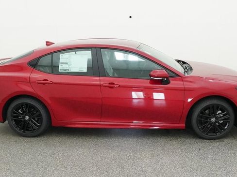 New 2026 Toyota Camry SE FWD image 11
