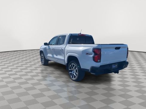 Used 2024 Chevrolet Colorado Z71 w/ Z71 Convenience Package 2 image 6
