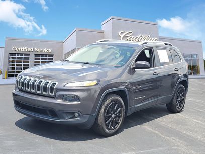 Used 2015 Jeep Cherokee Latitude w/ Comfort/Convenience Group