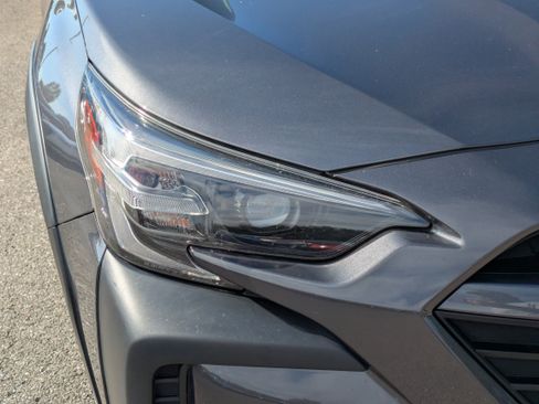 Used 2023 Subaru Outback Limited image 9