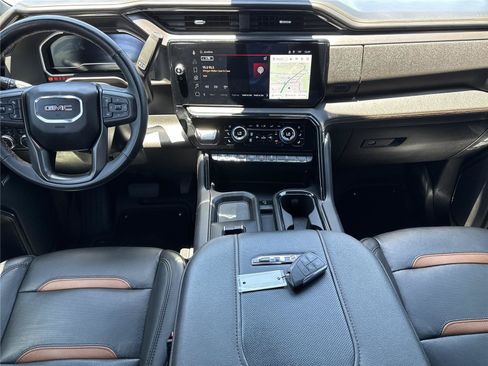 Used 2024 GMC Sierra 3500 AT4 w/ AT4 Premium Plus Package AWD/4WD image 15