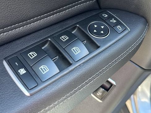 Used 2018 Mercedes-Benz GLE 350 4MATIC image 11