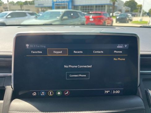 Used 2021 Chevrolet Tahoe Z71 w/ Z71 Signature Package image 31