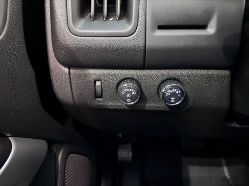Certified 2022 Chevrolet Colorado LT w/ Luxury Package image 23