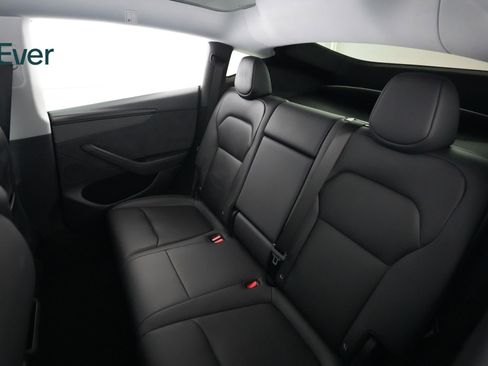 Used 2026 Tesla Model Y Long Range image 24