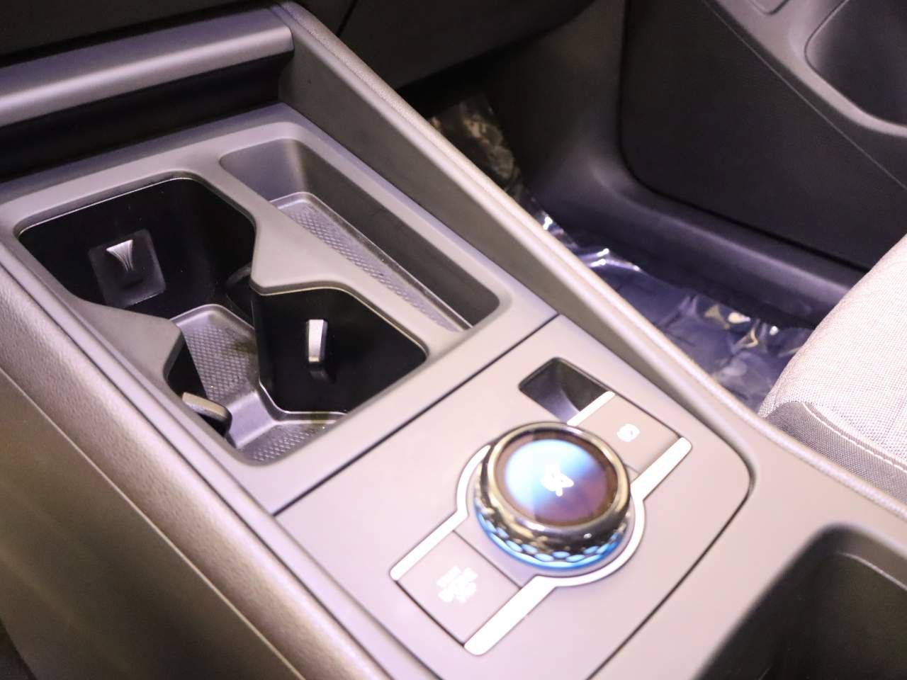 Certified 2026 Volkswagen Tiguan S FWD image 11