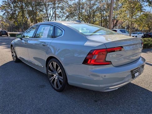Used 2025 Volvo S90 B6 Plus image 6
