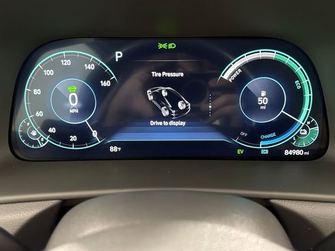 Used 2022 Hyundai Sonata Limited w/ Winter Weather Package FWD image 15