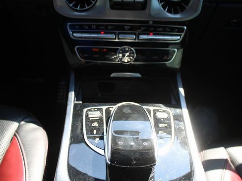 Certified 2021 Mercedes-Benz G 63 AMG 4MATIC w/ G Manufaktur Interior Package image 36