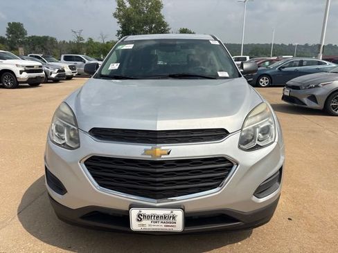 Used 2017 Chevrolet Equinox LS FWD image 8
