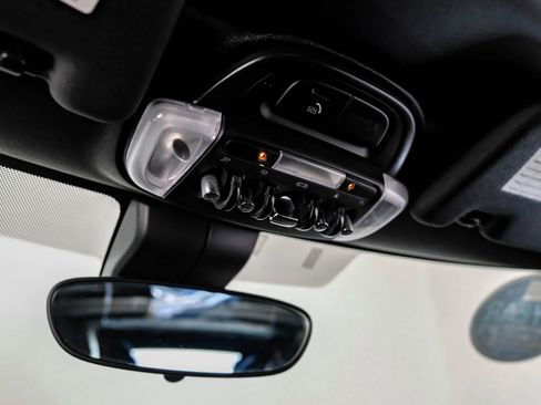 Used 2019 MINI Cooper S image 19