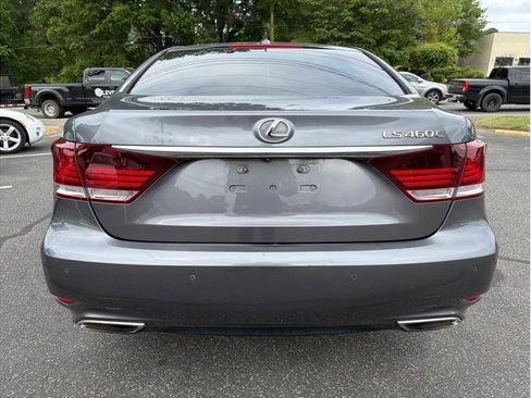 Used 2015 Lexus LS 460 L w/ Ultra Luxury Package RWD image 5
