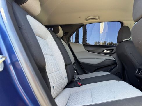 Used 2022 Chevrolet Equinox LT AWD/4WD image 18