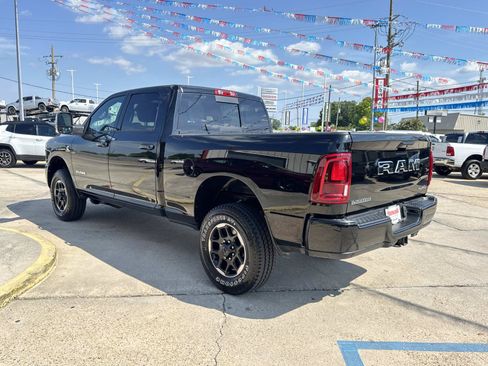Used 2026 RAM 2500 Laramie AWD/4WD image 5