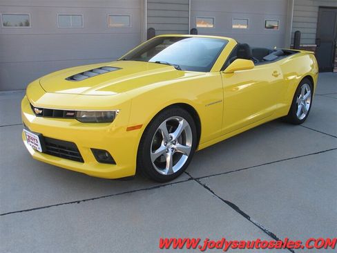 Used 2015 Chevrolet Camaro SS w/ RS Package RWD image 34