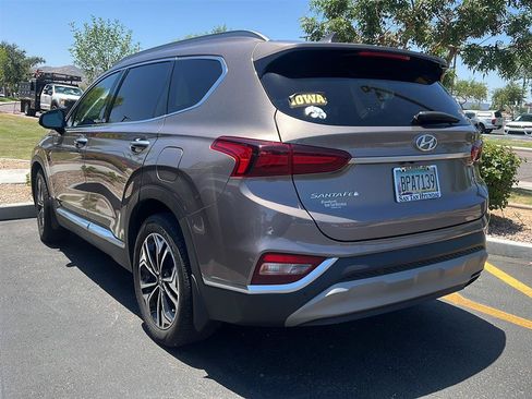 Used 2020 Hyundai Santa Fe SEL FWD image 2