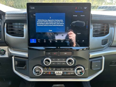 Certified 2024 Ford Expedition Max XLT image 18