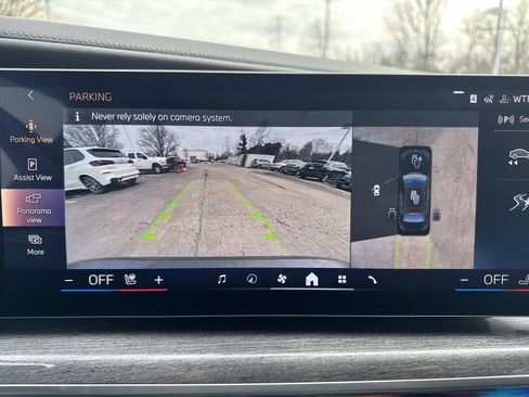 Certified 2023 BMW i7 xDrive60 image 25