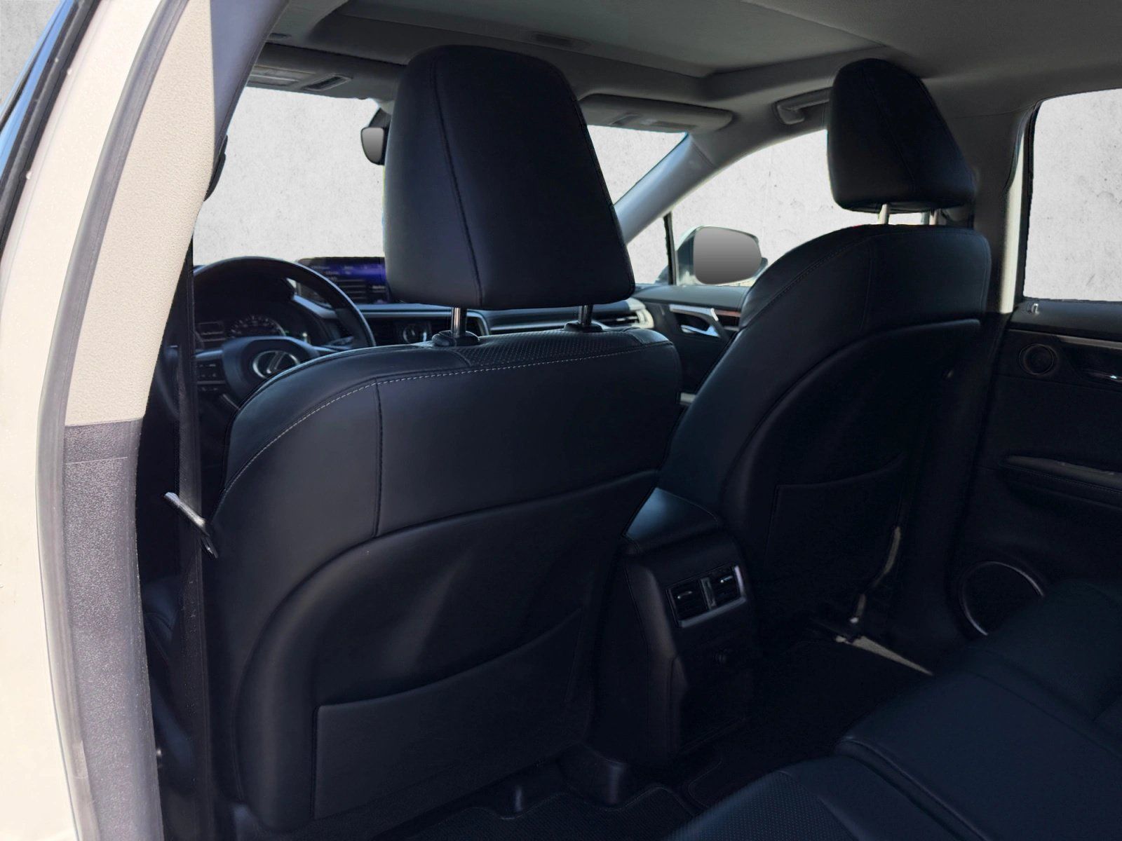 Used 2018 Lexus RX 450h AWD w/ Premium Package image 19