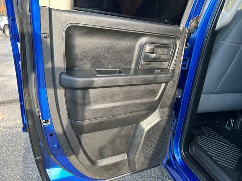 Used 2017 RAM 1500 Express image 16