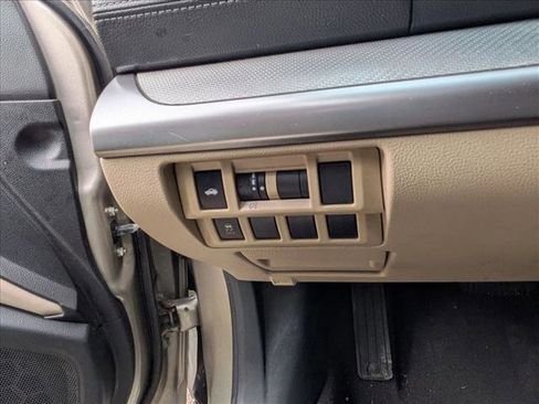 Used 2018 Subaru Legacy 2.5i Premium image 17