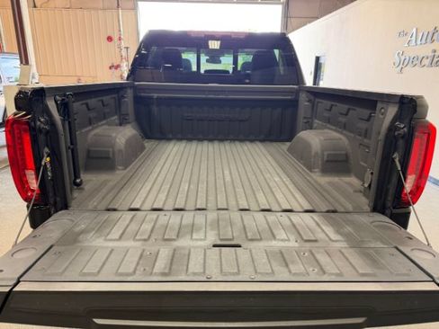 Used 2023 GMC Sierra 1500 Denali AWD/4WD image 5