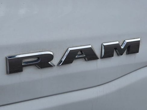 Used 2021 RAM 1500 Laramie AWD/4WD image 18