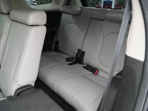 Used 2025 Honda Pilot Touring image 20