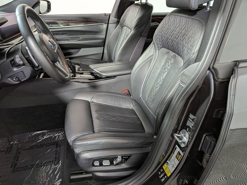 Used 2019 BMW 640i Gran Turismo xDrive w/ Premium Package AWD/4WD image 19