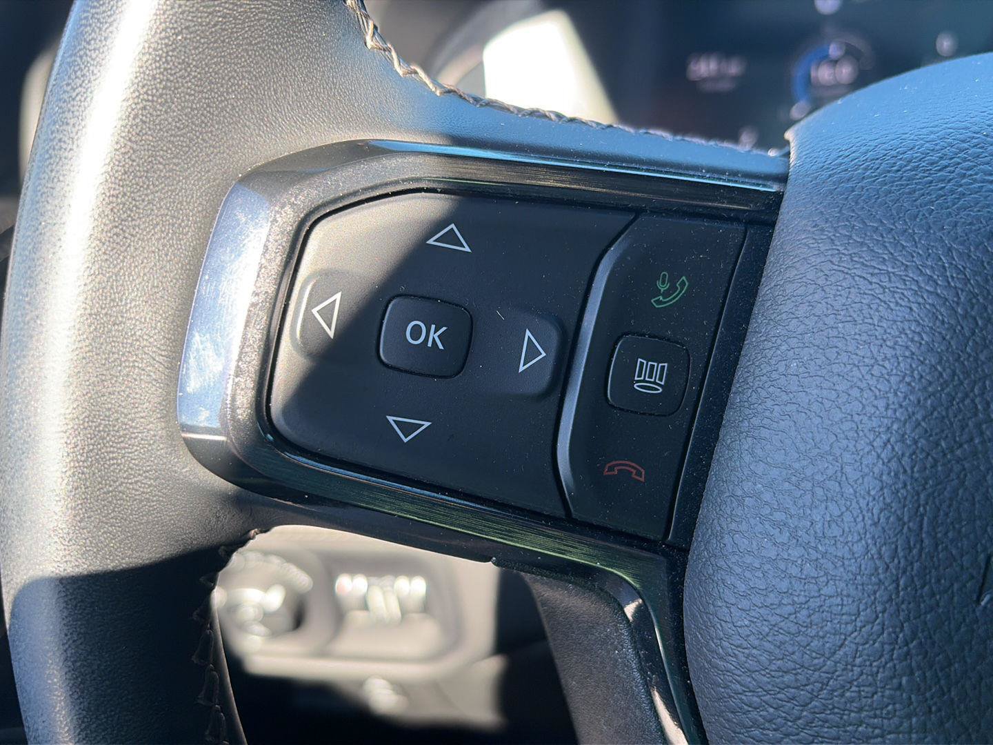 Used 2023 RAM 1500 Limited AWD/4WD image 15