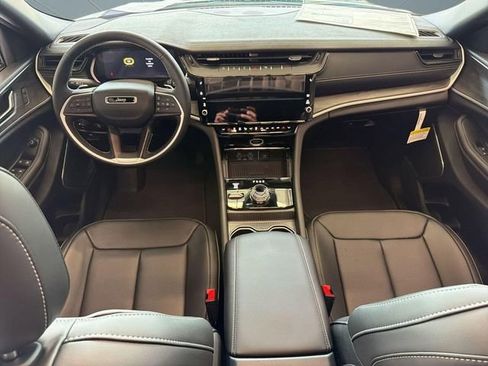 New 2026 Jeep Grand Cherokee L Limited AWD/4WD image 17