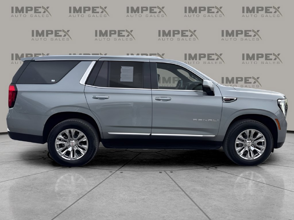 Used 2025 GMC Yukon Denali RWD image 6