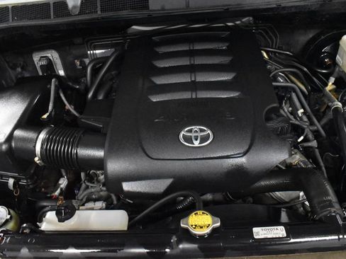 Used 2011 Toyota Tundra 4x4 Double Cab image 10