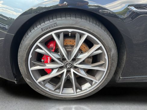 Used 2023 Maserati Ghibli Modena Q4 AWD/4WD image 16