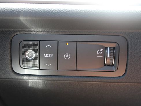 New 2027 Chevrolet Traverse LT w/ Driver Confidence Package FWD image 41