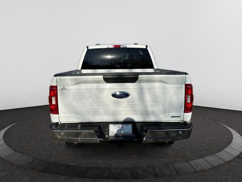 Used 2021 Ford F150 XLT image 4