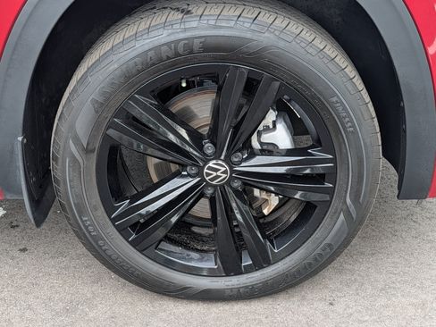 Certified 2023 Volkswagen Atlas SEL R-Line AWD/4WD image 15