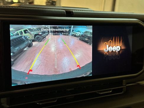 New 2025 Jeep Wrangler Rubicon w/ Xtreme 35 Tire Package image 18