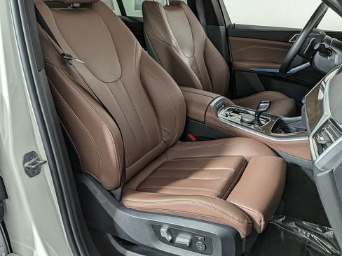 Certified 2022 BMW X5 xDrive45e w/ Parking Assistance Package image 35